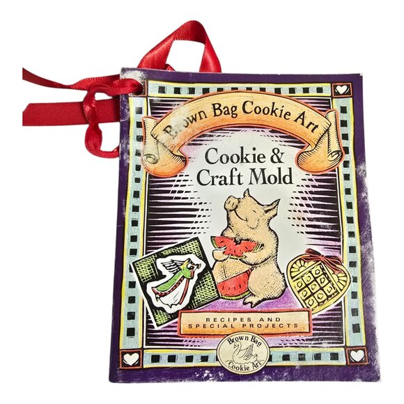 NEW Vintage 1985 Raggedy Ann Doll Cookie Mold by Brown Bag Cookie Art w/ Book - Picture 4 of 5